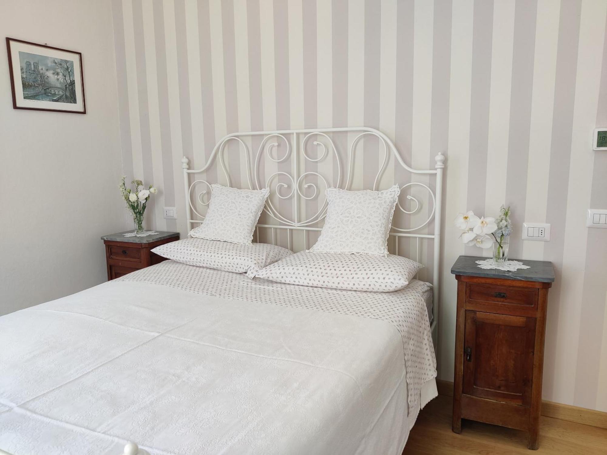 Villa Laura Lierna Zimmer foto