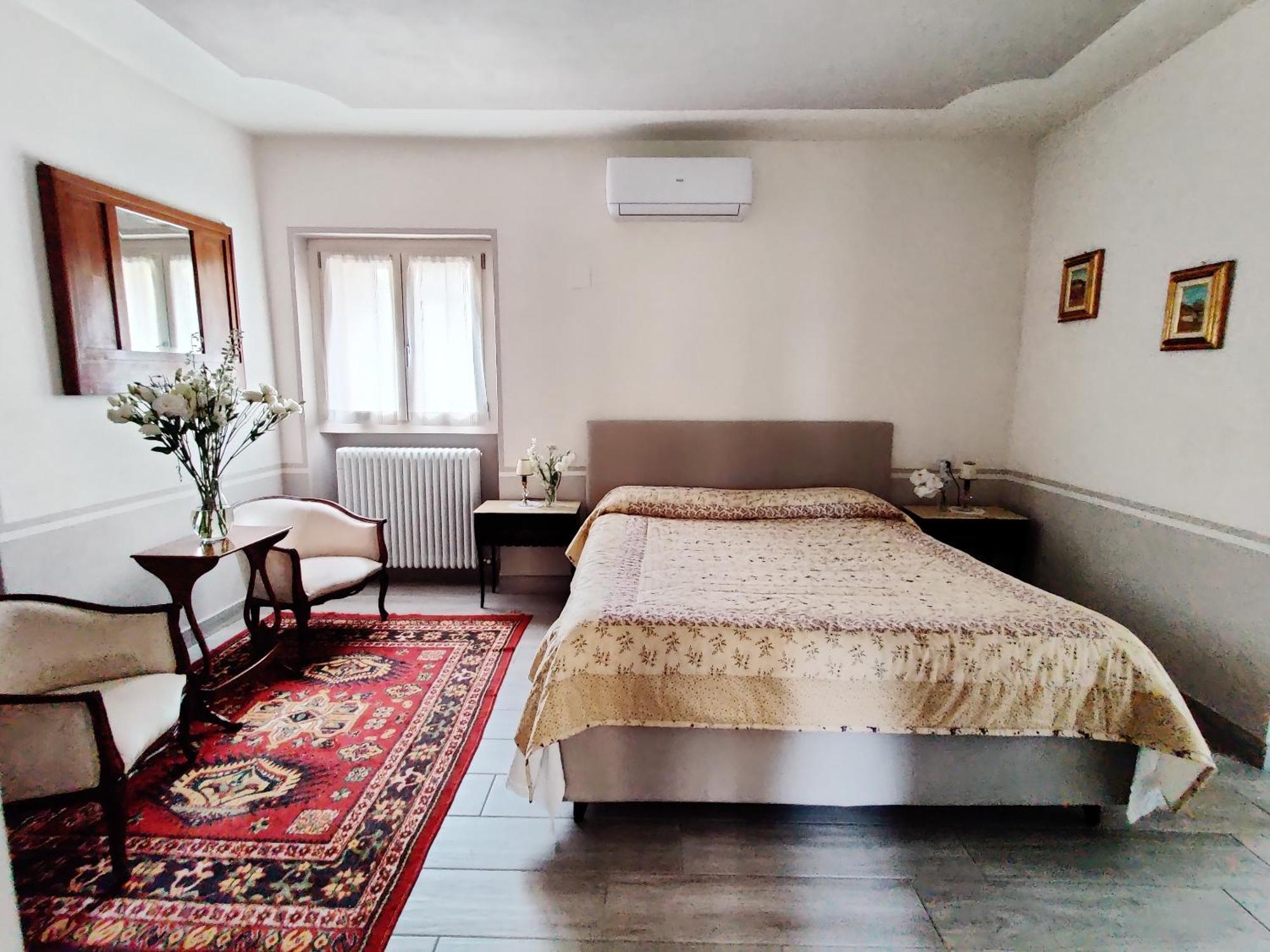 Villa Laura Lierna Zimmer foto
