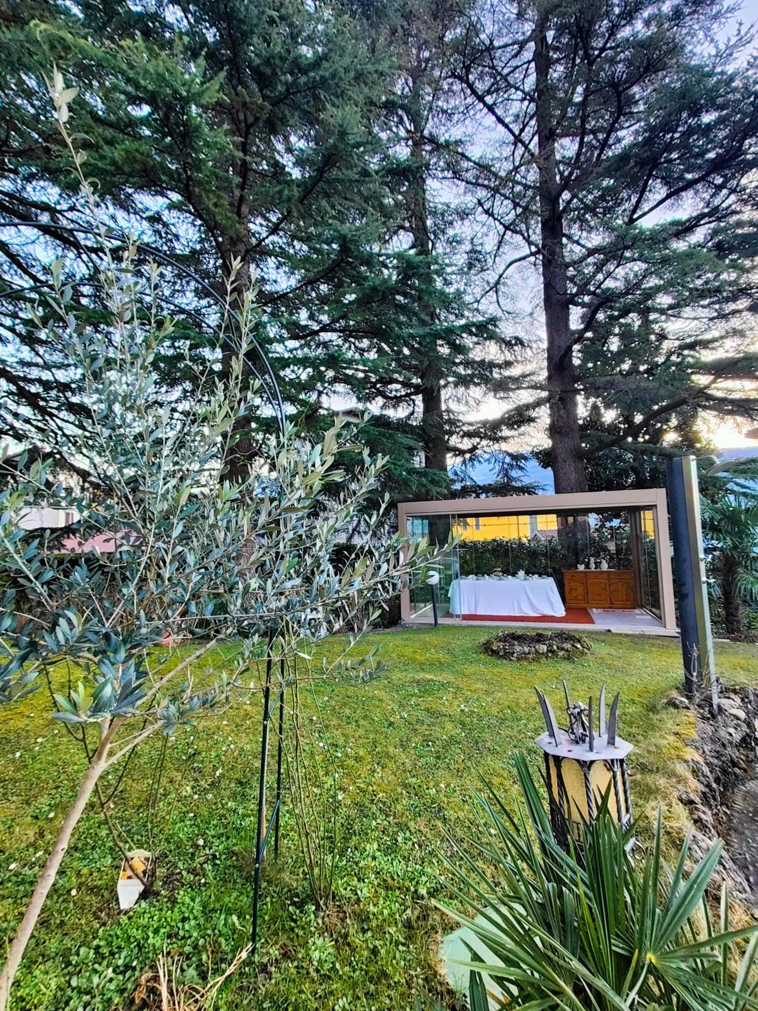 Villa Laura Lierna Exterior foto