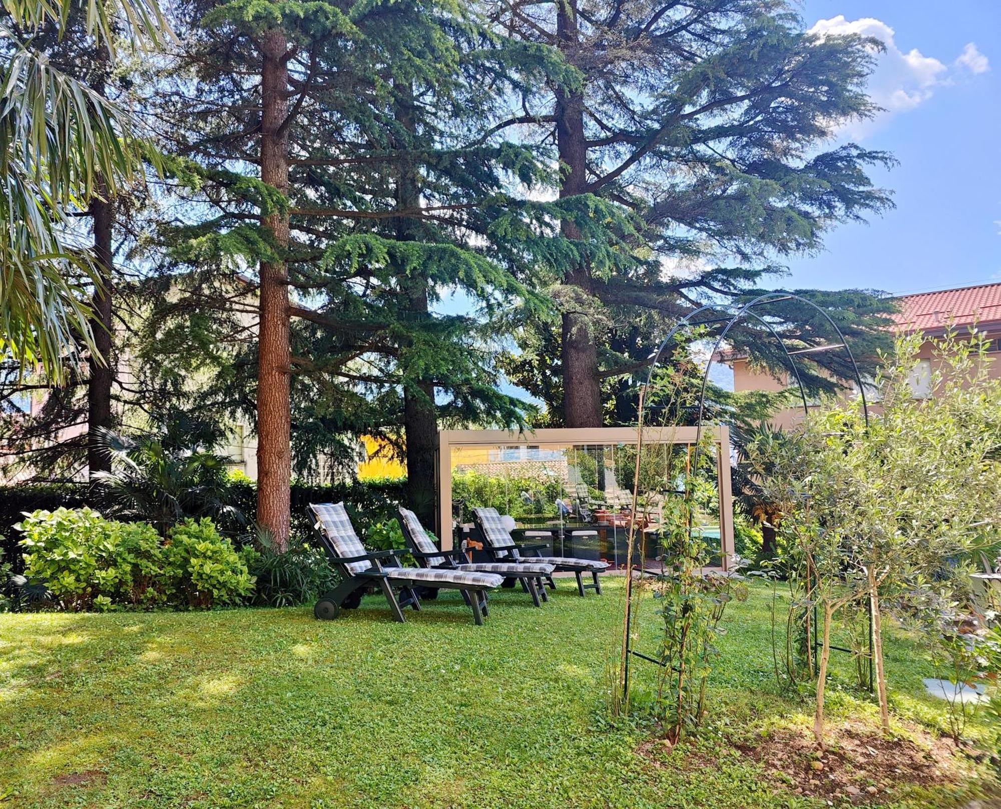 Villa Laura Lierna Exterior foto